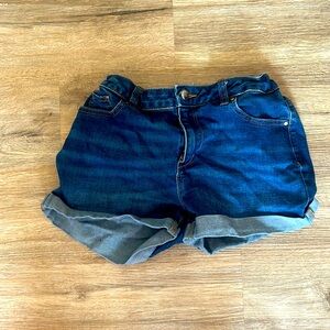 Kids Jean shorts for you child!